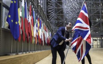 Γιατί ο Μπόρις Τζόνσον προτιμά το σκληρότερο Brexit