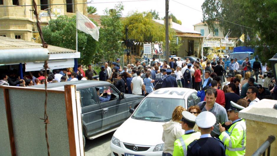 Κύπρος: Μέρες 2004 μετά το κλείσιμο οδοφραγμάτων 