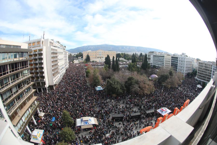 Δεν ήταν συγκέντρωση. Ήταν δημοψήφισμα κατά της κυβέρνησης και του Κυριάκου Μητσοτάκη